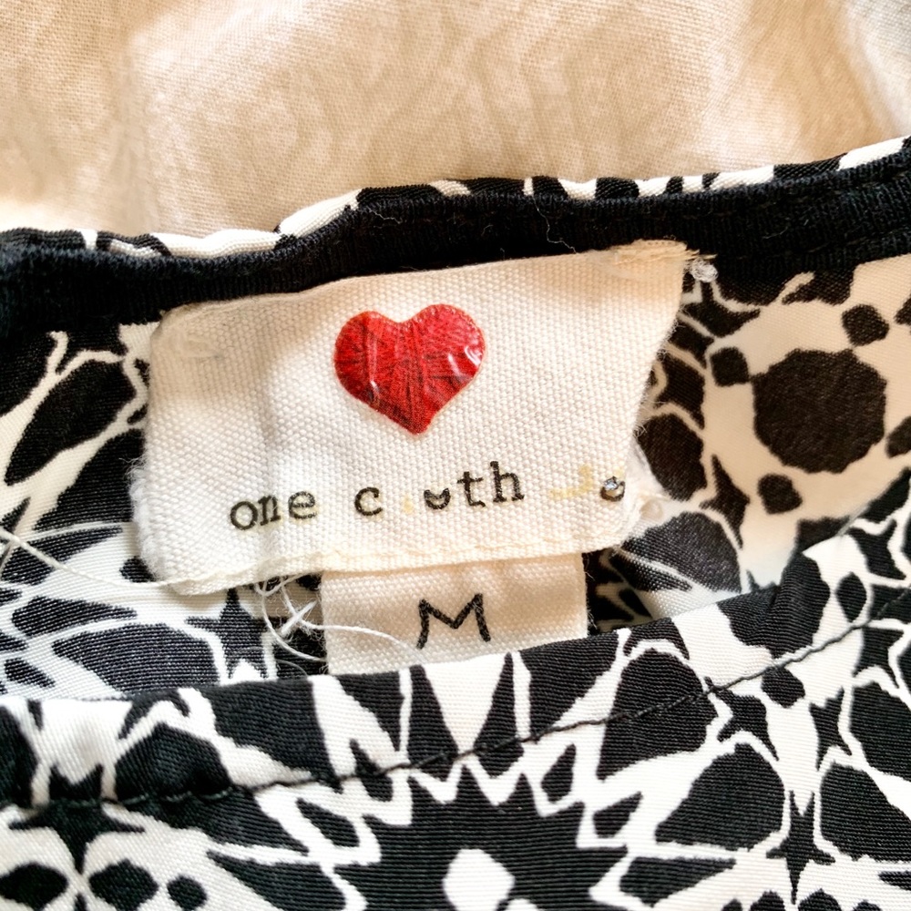 Cropped black and white pattern tank top - Picture 4 of 5